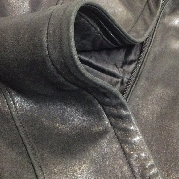 Used Avanti Black 100% Leather Jacket, Large - Picture 14 of 16